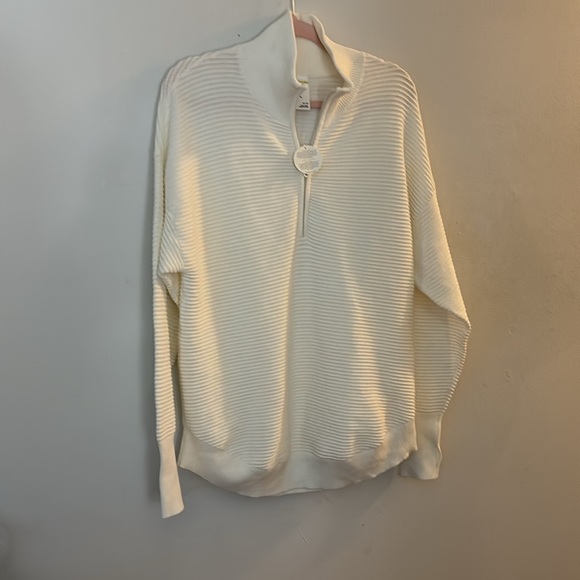 NWT ARIES RIBBED WHITE SWEATER - Picture 13 of 15